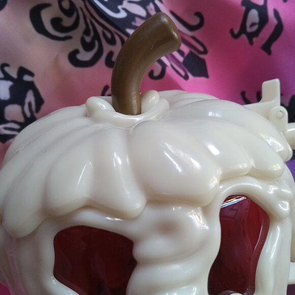 Disney Parks Snow White Red Poison Apple Plastic Mug - Picture 2 of 9